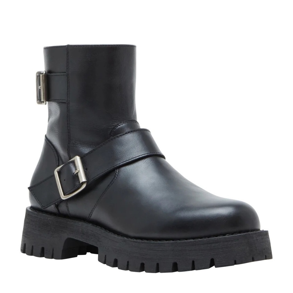 New Steve Madden Ankle Boot Crusader Black Leather Lugged Sole Bootie Buckle - Picture 1 of 7